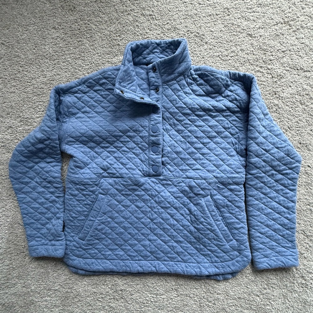 Eddie Bauer Quilted Blue Pullover with Snap Detail Size S